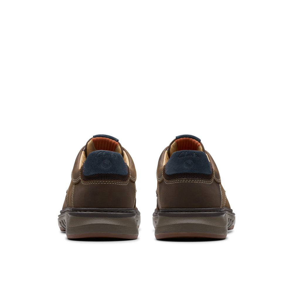 Un Briley Pace - Wide Feet