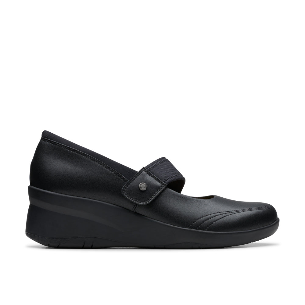 Suttyn May - Wide Feet