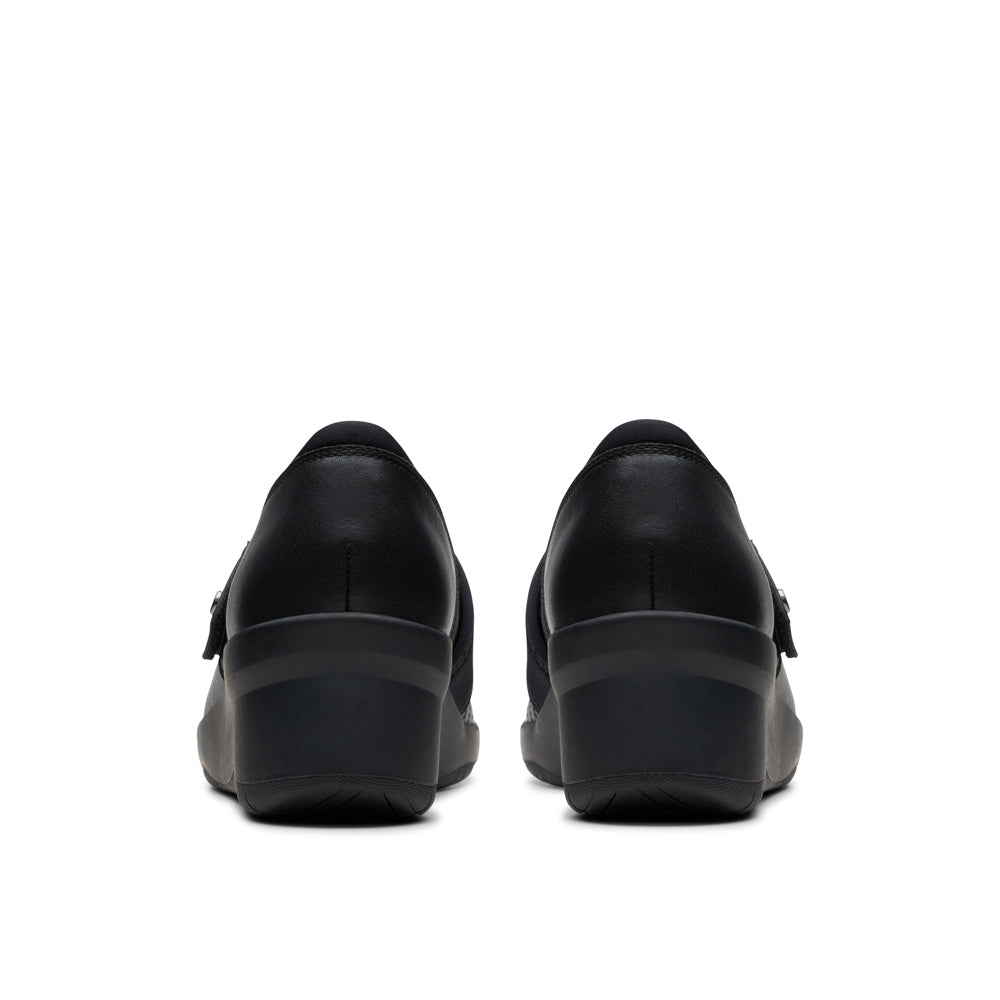 Suttyn May - Wide Feet