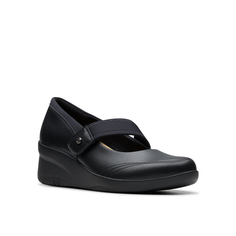 Suttyn May - Wide Feet