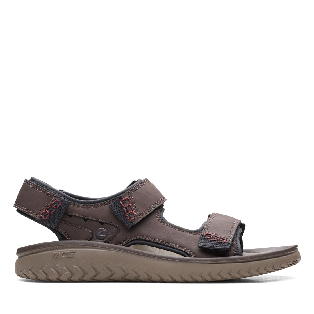 Who sells deals clarks sandals