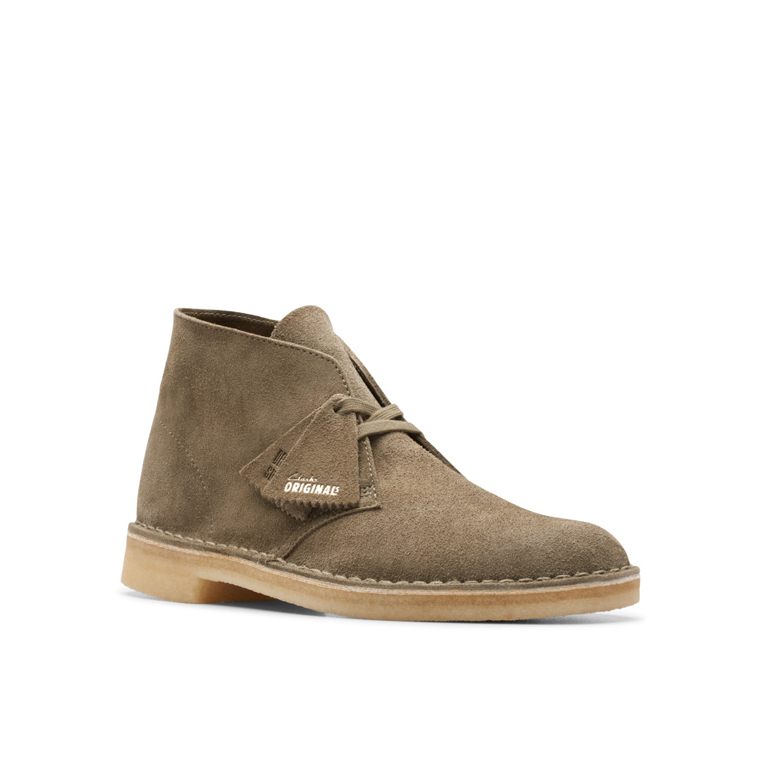 Desert boots clarks sand online