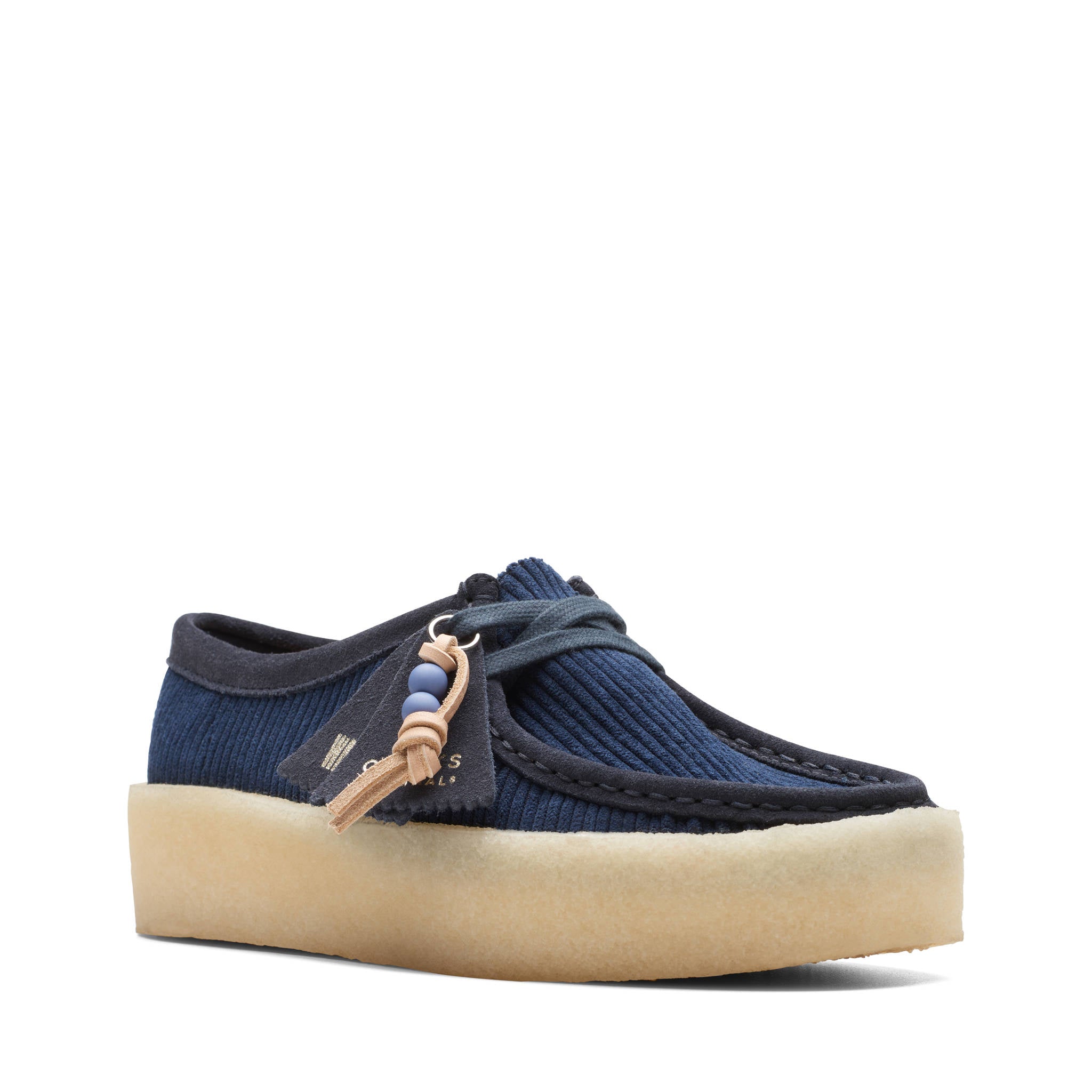 Low top clarks wallabees best sale